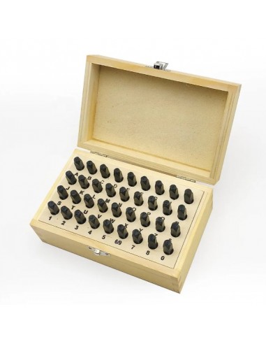 JEU DE CHIFFRES ET LETTRES A FRAPPER...